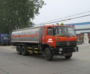   東風后雙橋20~25噸油罐車