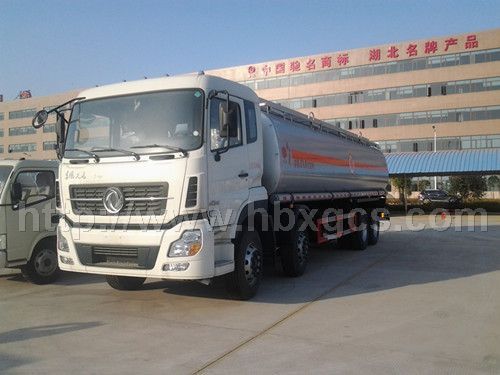 33方東風(fēng)天龍前四后八油罐車（國(guó)四）